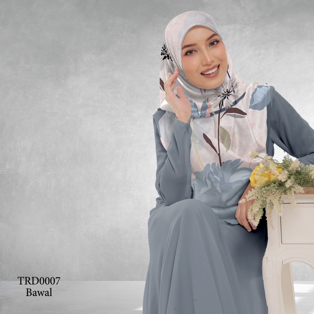 Tudung Bawal (Square Hijab) in TRD0007