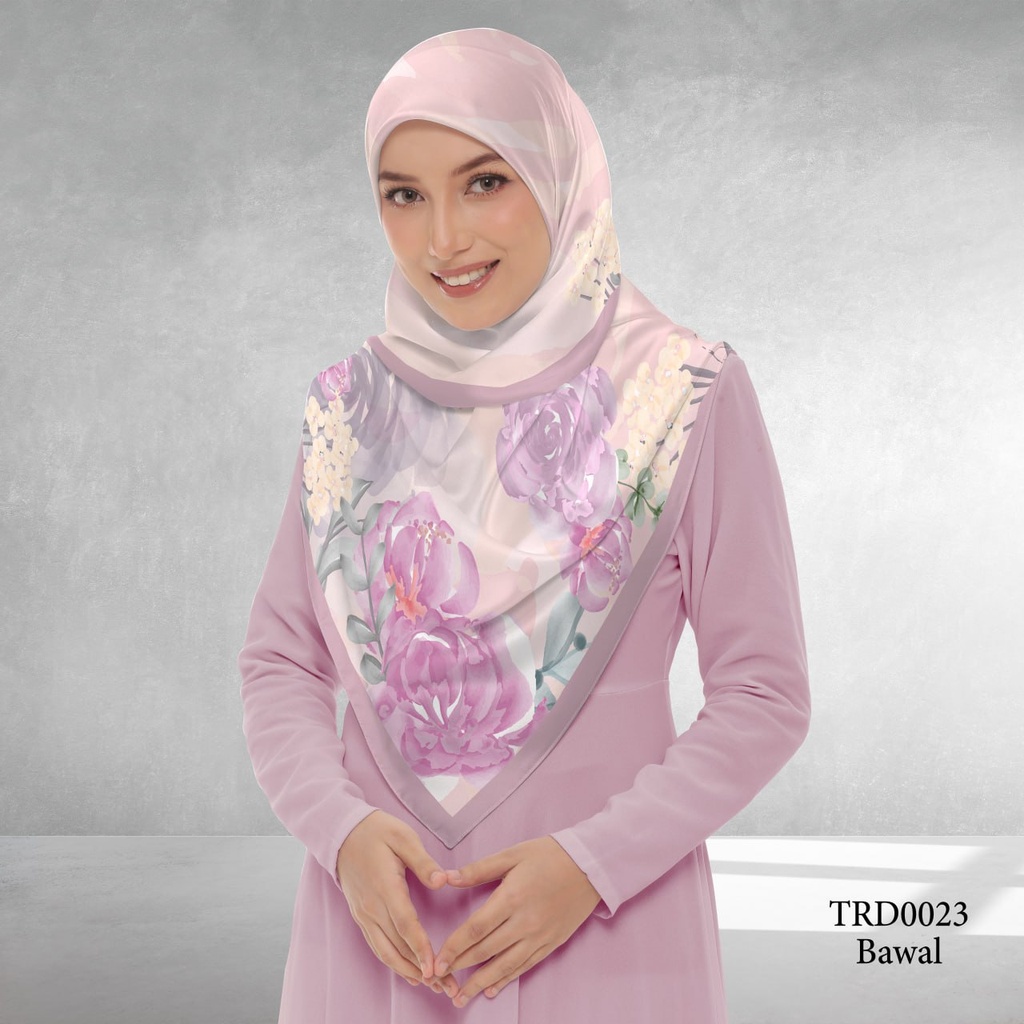 Tudung Bawal (Square Hijab) in TRD0023