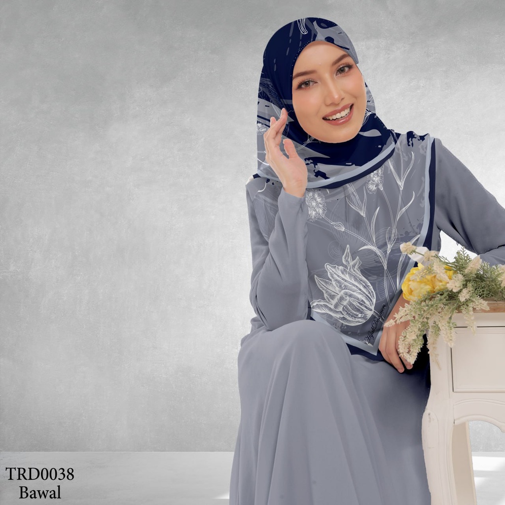 Tudung Bawal (Square Hijab) in TRD0038