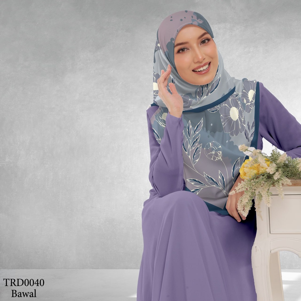 Tudung Bawal (Square Hijab) in TRD0040