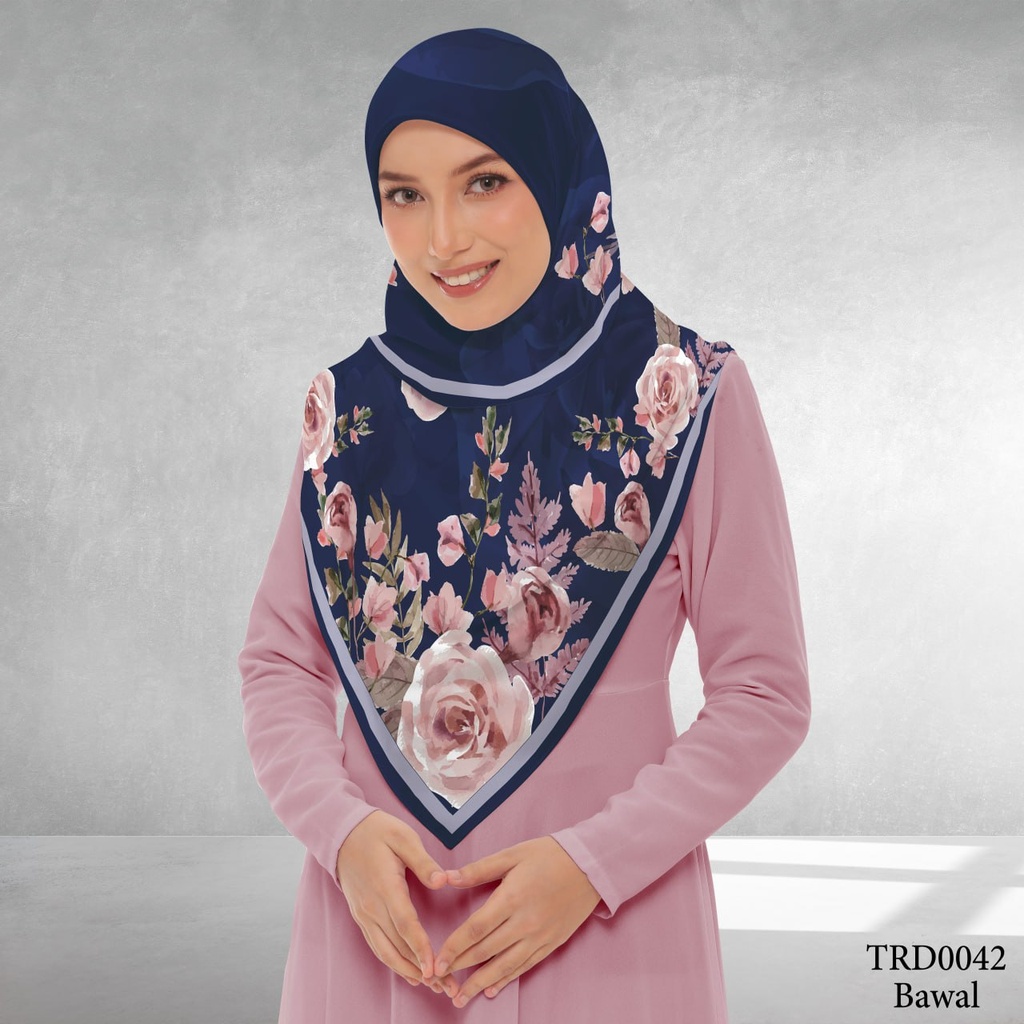 Tudung Bawal (Square Hijab) in TRD0042