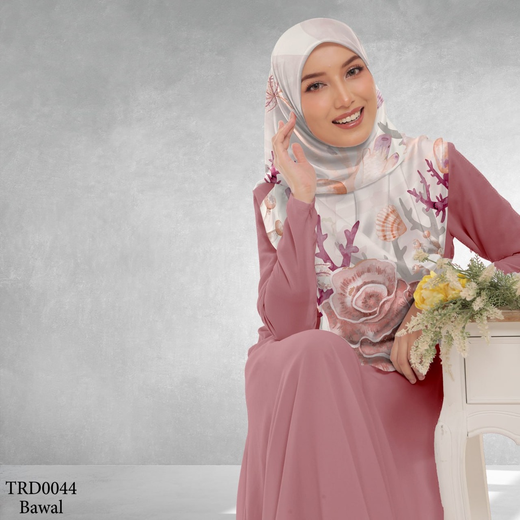 Tudung Bawal (Square Hijab) in TRD0044