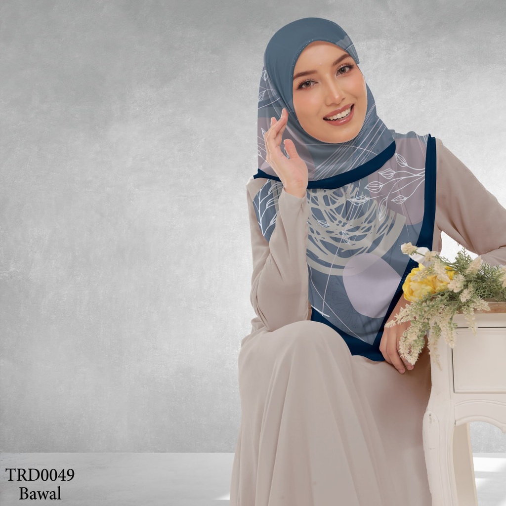 Tudung Bawal (Square Hijab) in TRD0049