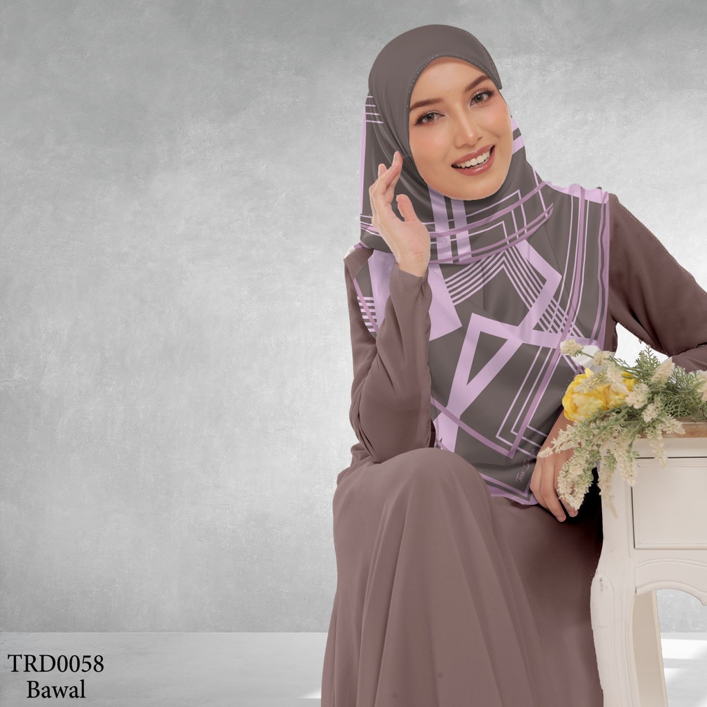 Tudung Bawal (Square Hijab) in TRD0058