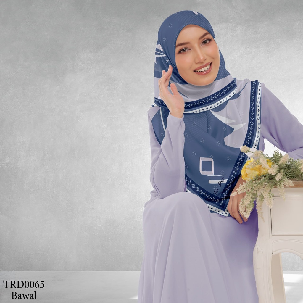 Tudung Bawal (Square Hijab) in TRD0065