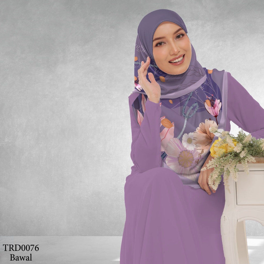 Tudung Bawal (Square Hijab) in TRD0076