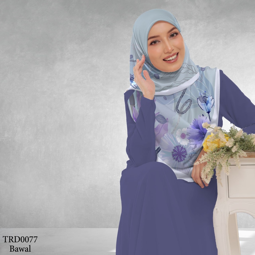 Tudung Bawal (Square Hijab) in TRD0077