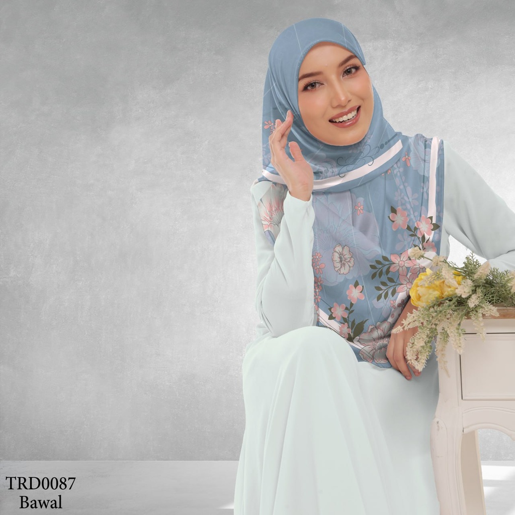 Tudung Bawal (Square Hijab) in TRD0087