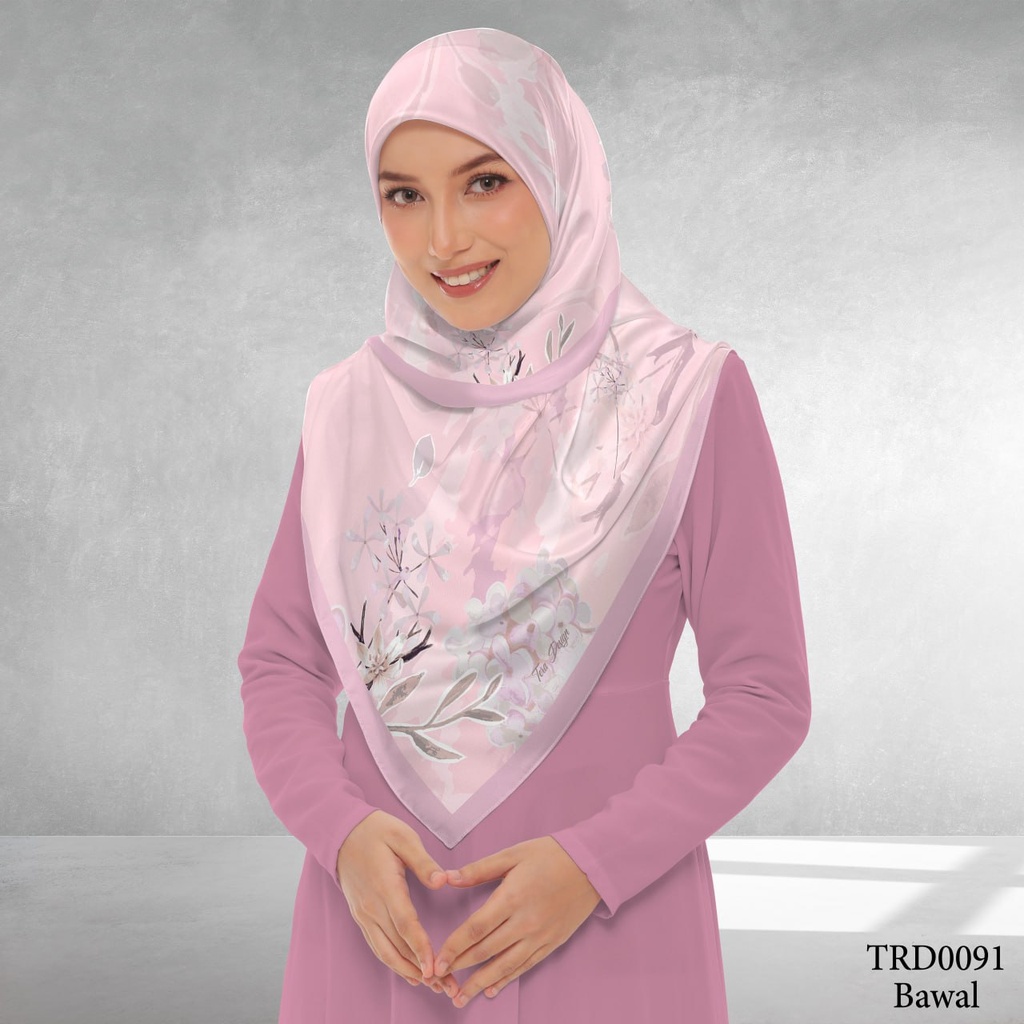 Tudung Bawal (Square Hijab) in TRD0091