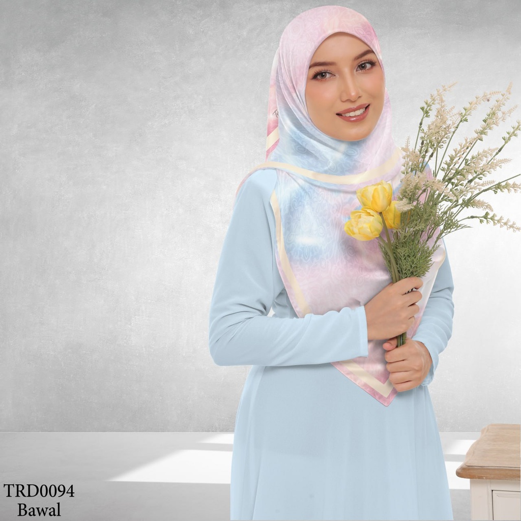 Tudung Bawal (Square Hijab) in TRD0094