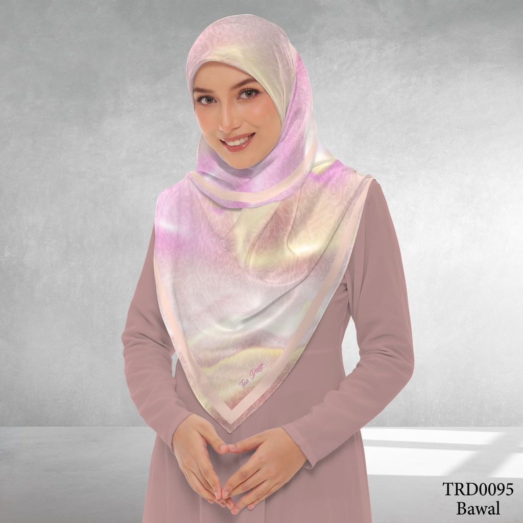 Tudung Bawal (Square Hijab) in TRD0095