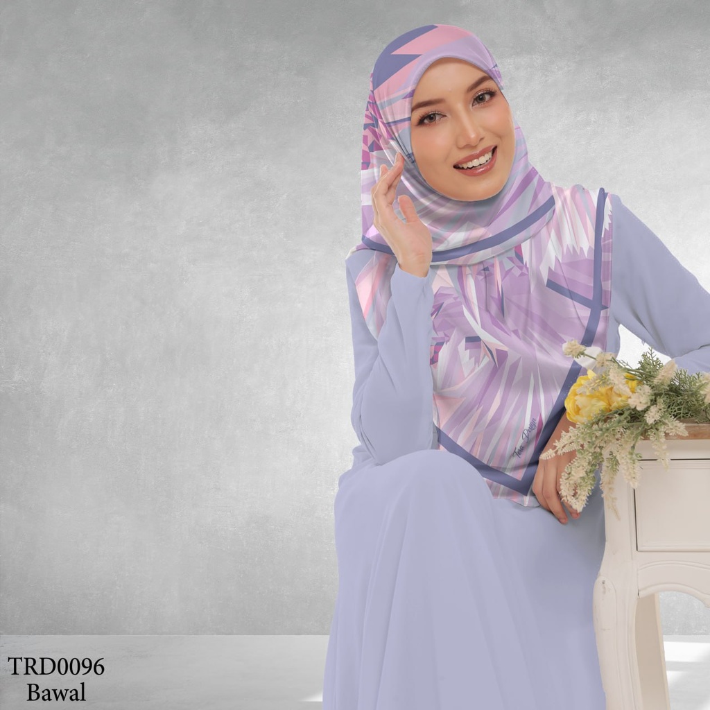 Tudung Bawal (Square Hijab) in TRD0096