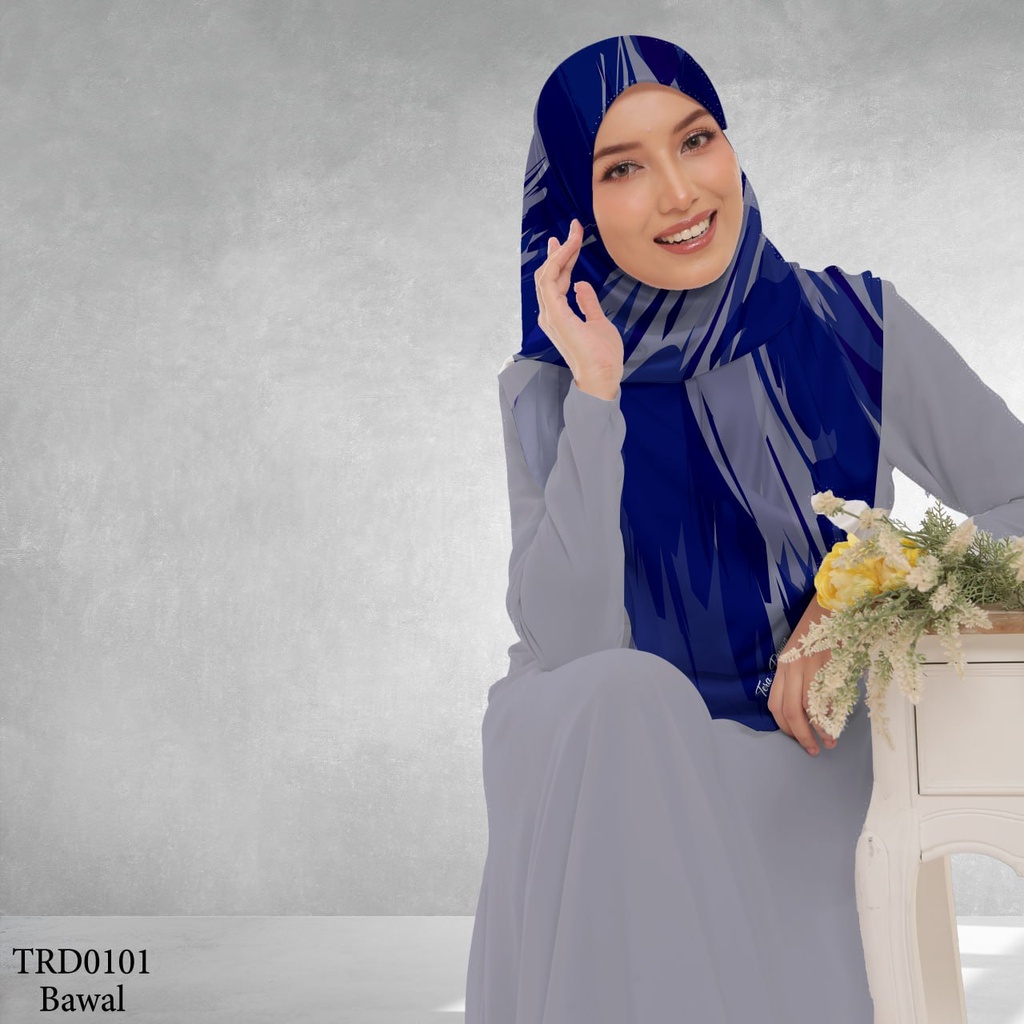 Tudung Bawal (Square Hijab) in TRD0101