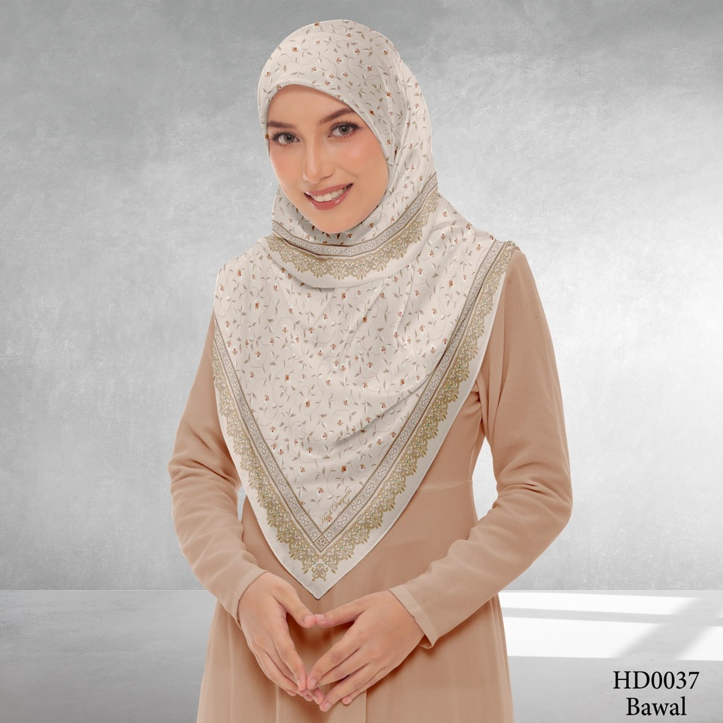 Tudung Bawal (Square Hijab) in HD0037