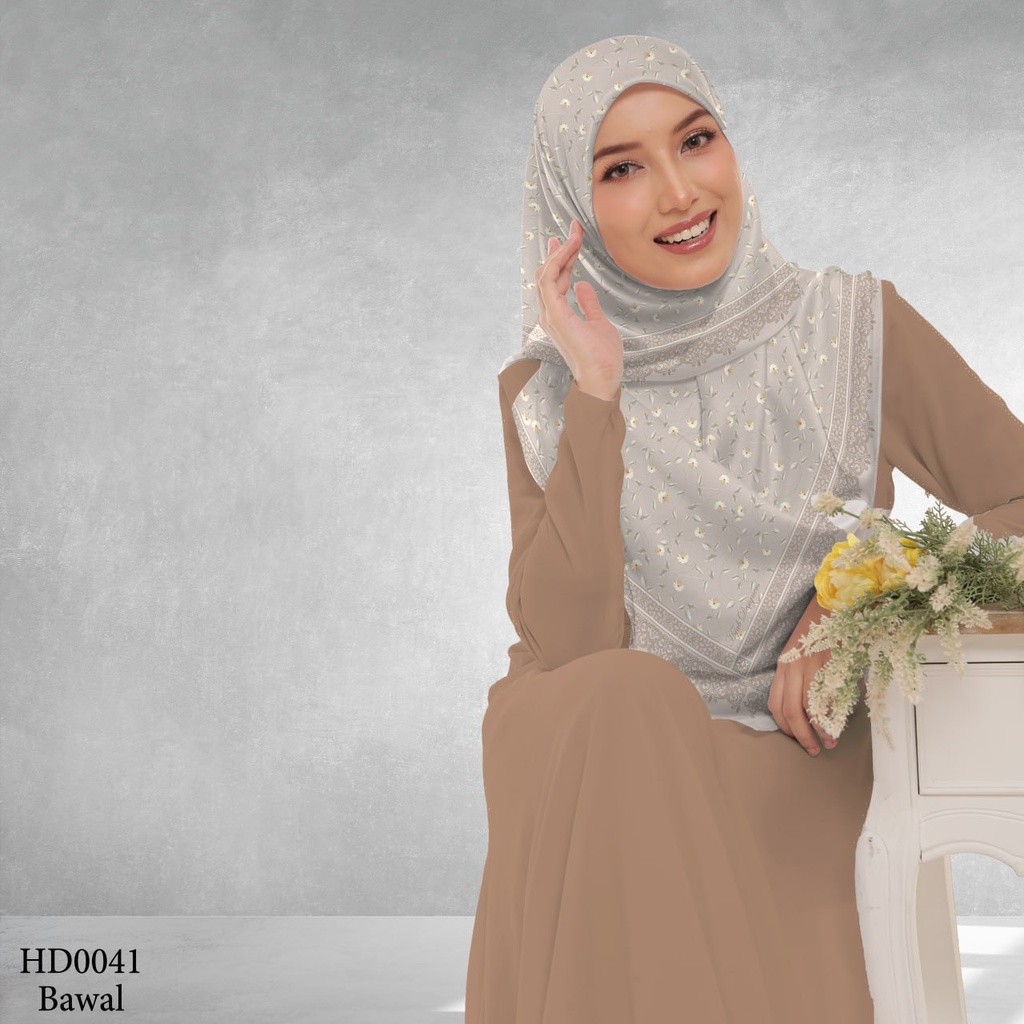 Tudung Bawal (Square Hijab) in HD0041