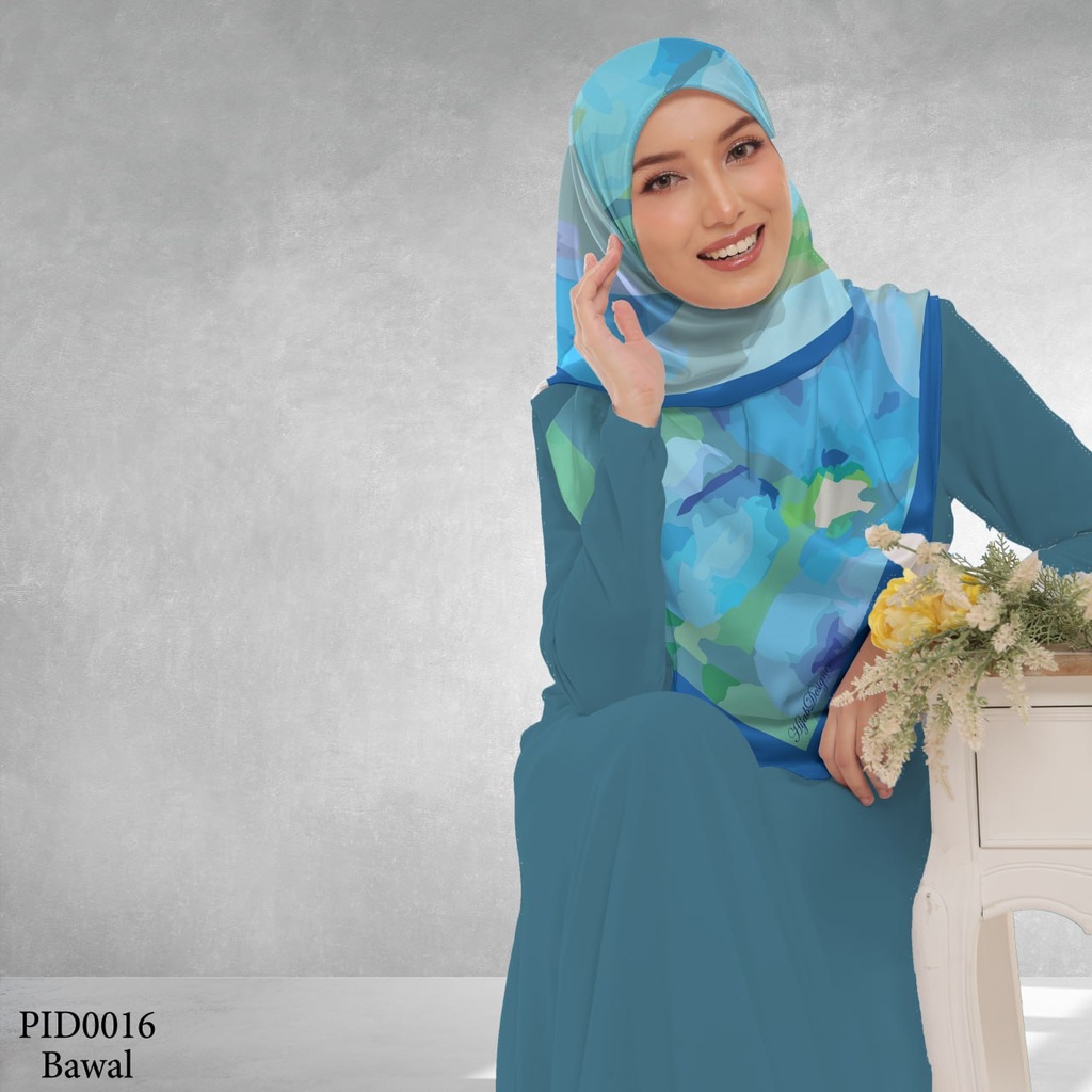 Tudung Bawal (Square Hijab) in PID0016