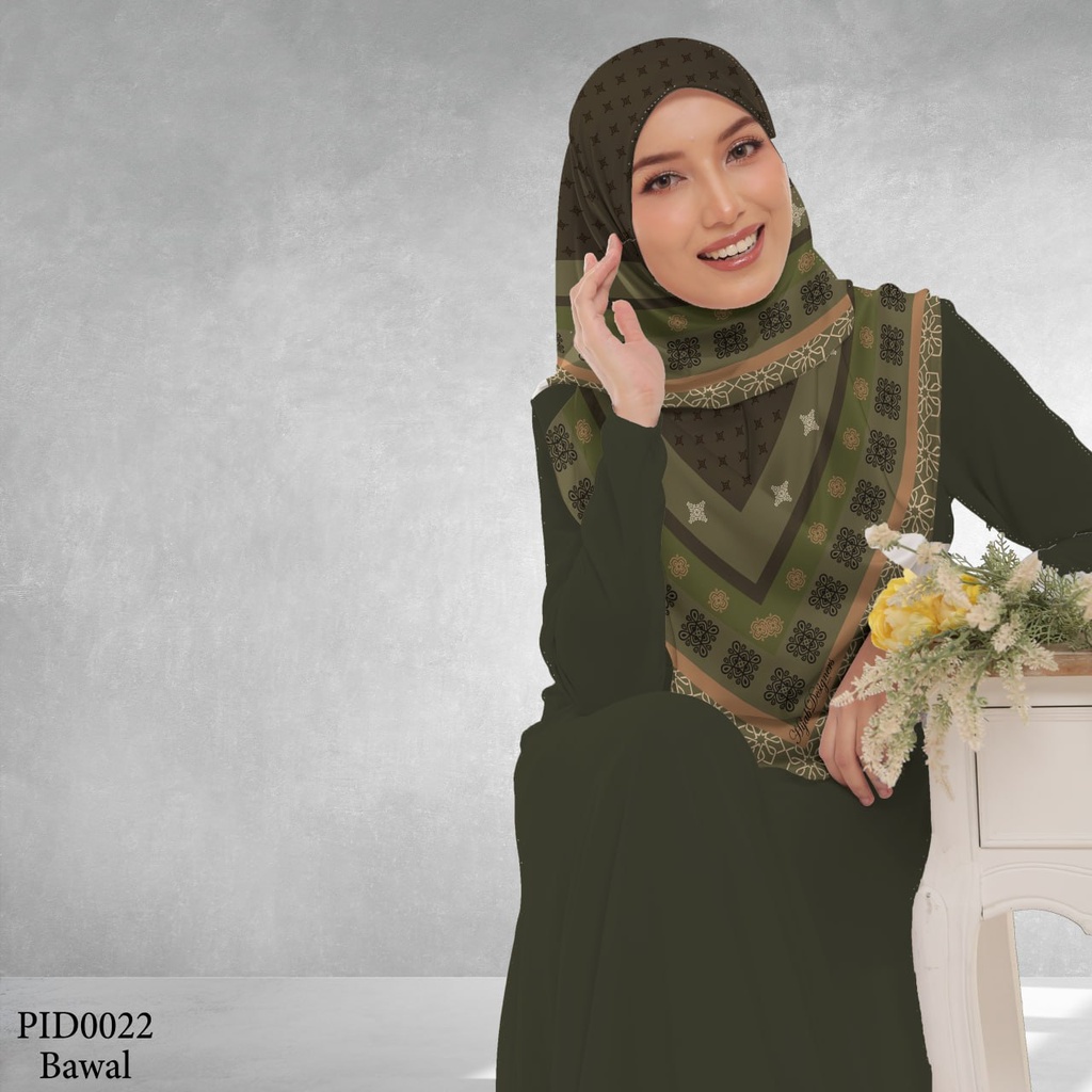 Tudung Bawal (Square Hijab) in PID0022