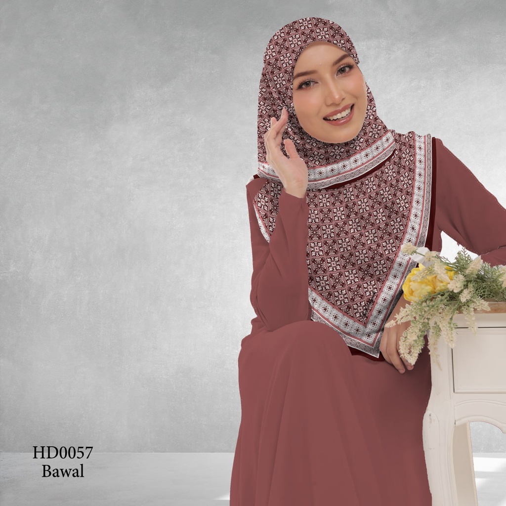 Tudung Bawal (Square Hijab) in HD0057