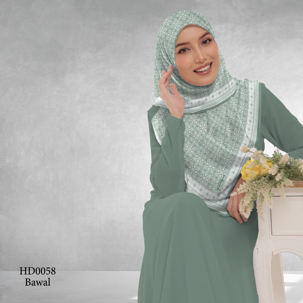 Tudung Bawal (Square Hijab) in HD0058