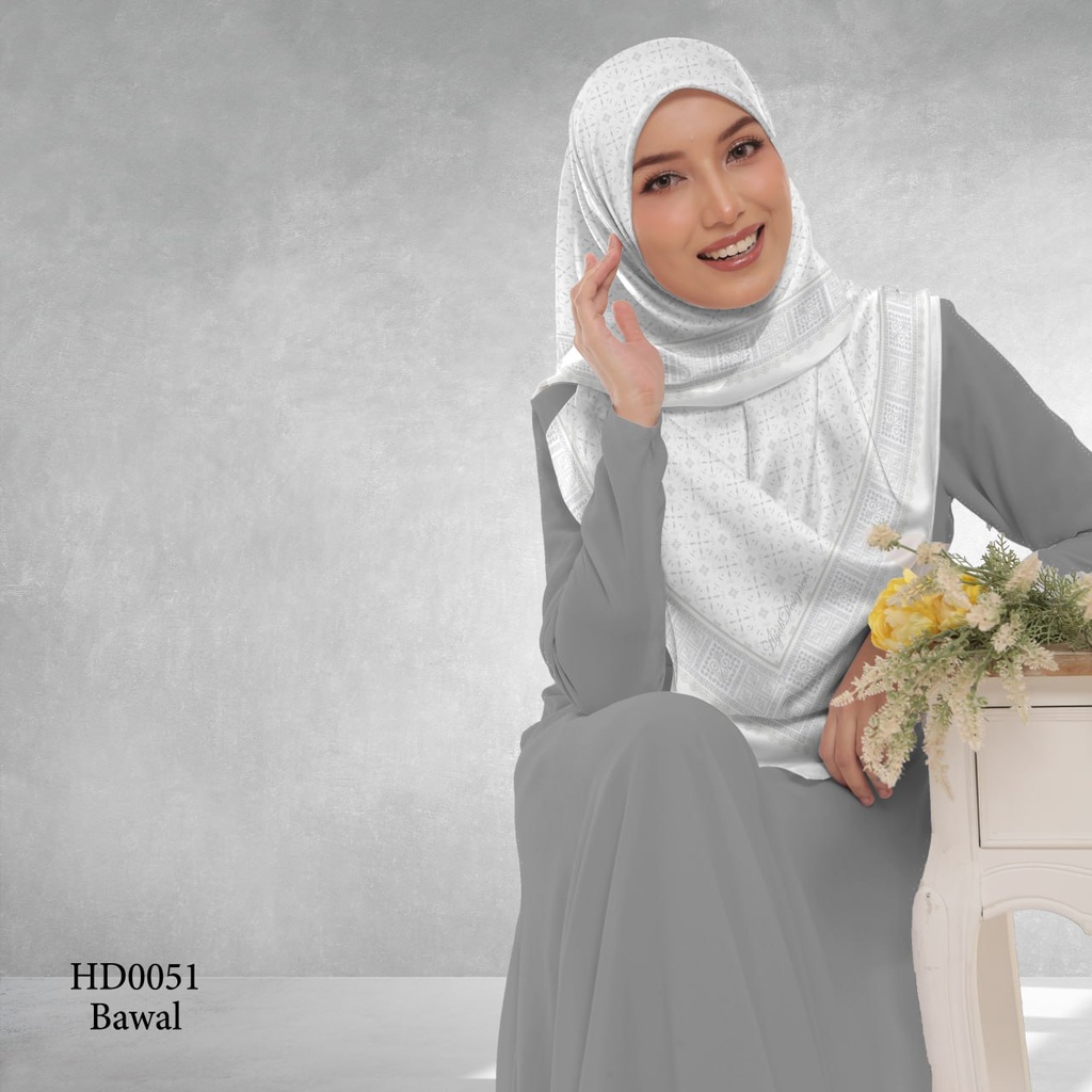 Tudung Bawal (Square Hijab) in HD0051