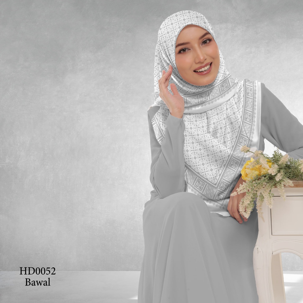 Tudung Bawal (Square Hijab) in HD0052