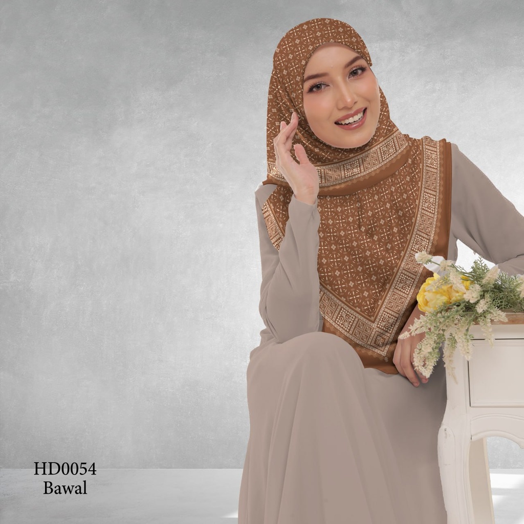 Tudung Bawal (Square Hijab) in HD0054