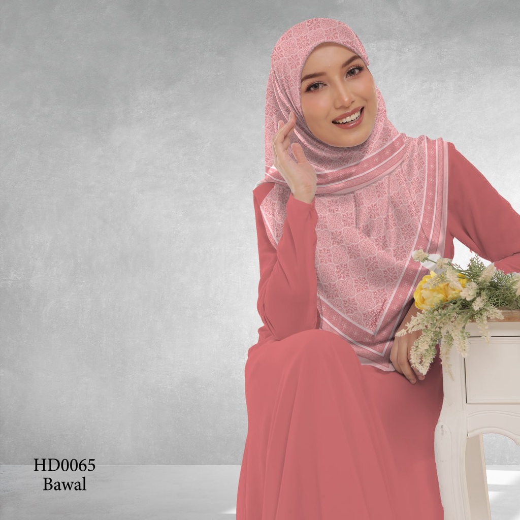 Tudung Bawal (Square Hijab) in HD0065