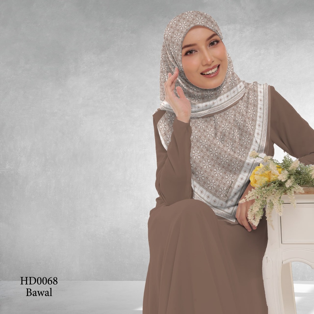 Tudung Bawal (Square Hijab) in HD0068