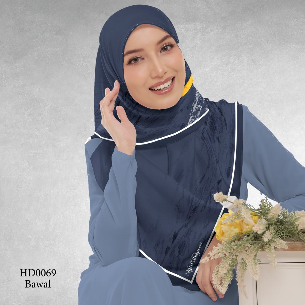 Tudung Bawal (Square Hijab) in HD0069