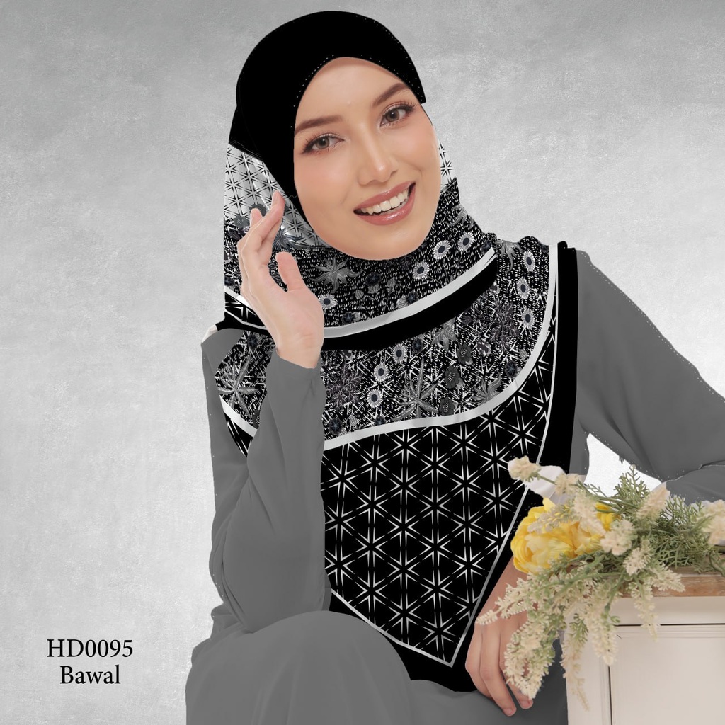 Tudung Bawal (Square Hijab) in HD0095