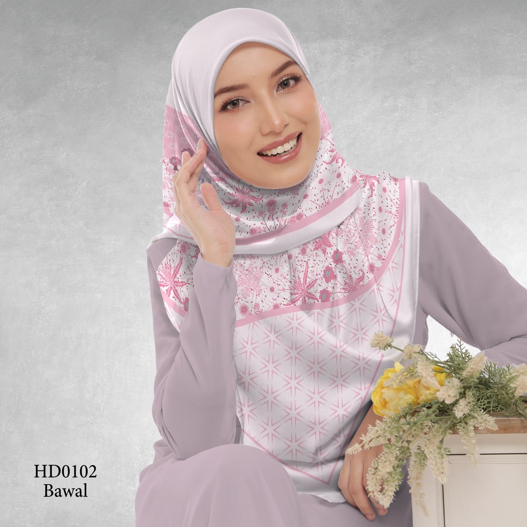 Tudung Bawal (Square Hijab) in HD0102