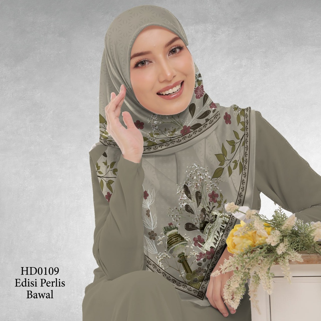 Tudung Bawal (Square Hijab) in HD0109