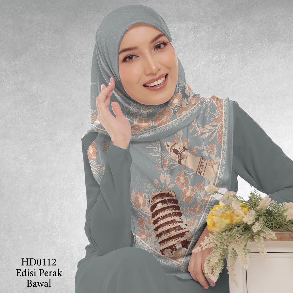 Tudung Bawal (Square Hijab) in HD0112