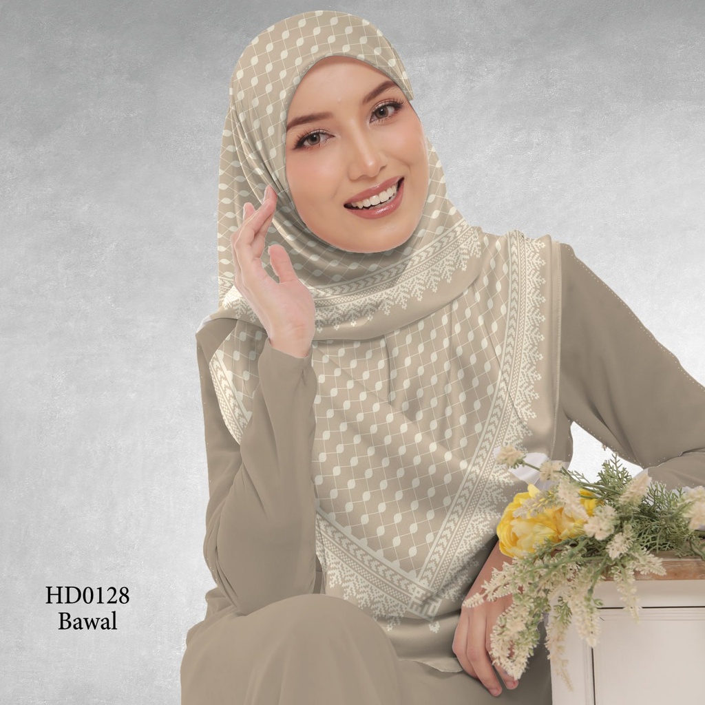 Tudung Bawal (Square Hijab) in HD0128